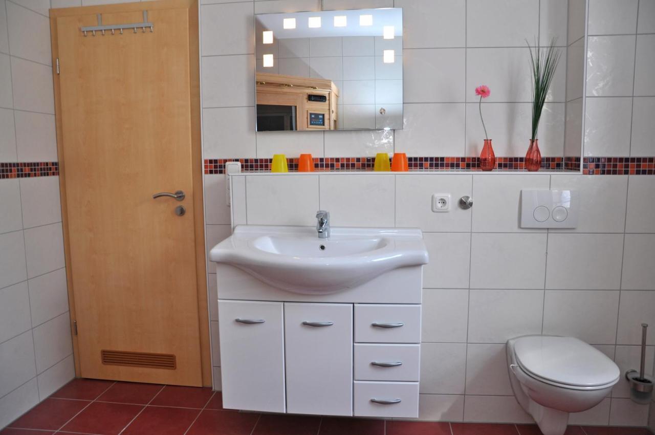 Ferienhaus Mueritzsonne / Eg-Appartement Marienfelde Buitenkant foto